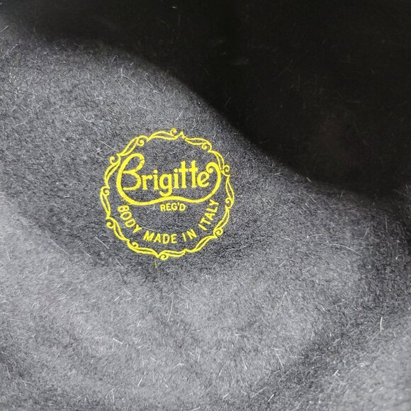 Vintage Black Feathered Cloche Fur Felt Hat By Brigitte Made In Italy - Picture 4 of 10